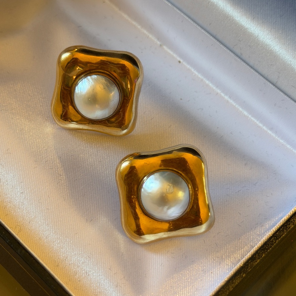 Solid 14k Pearl Stud Earrings